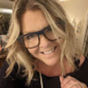 Meet your Posher, Myra